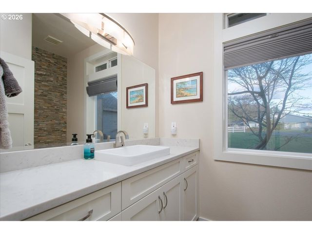 10808 Ne 192ND Ave, Brush Prairie, WA 98606