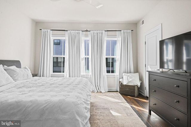 13007 HATTONTOWN SQ, Herndon, VA 20171