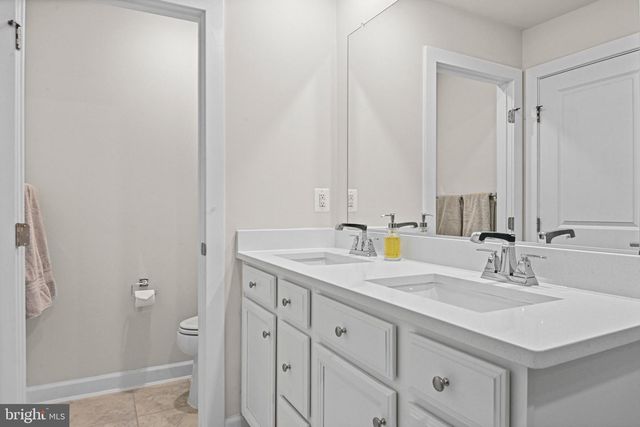 13007 HATTONTOWN SQ, Herndon, VA 20171