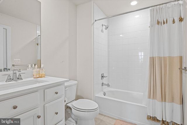 13007 HATTONTOWN SQ, Herndon, VA 20171