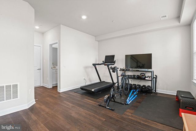 13007 HATTONTOWN SQ, Herndon, VA 20171