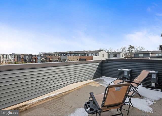 13007 HATTONTOWN SQ, Herndon, VA 20171