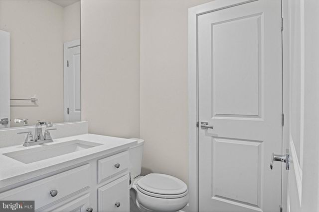 13007 HATTONTOWN SQ, Herndon, VA 20171