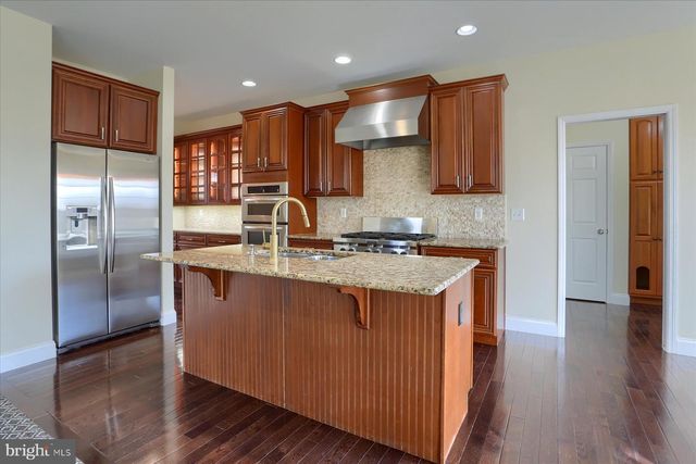 978 POWDER HORN DR, Hummelstown, PA 17036