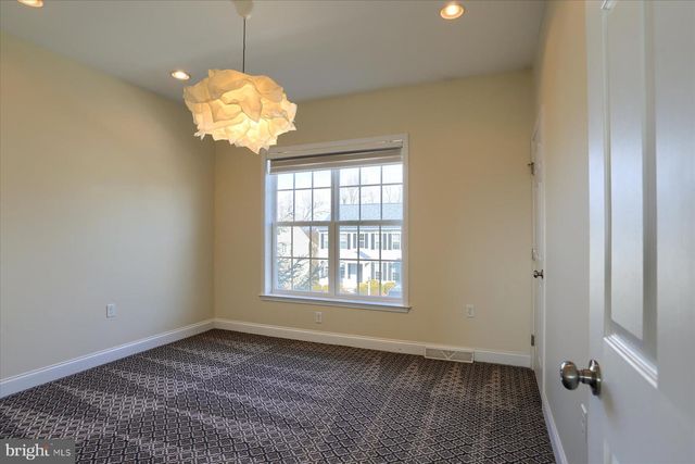978 POWDER HORN DR, Hummelstown, PA 17036