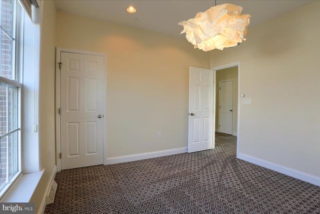 978 POWDER HORN DR, Hummelstown, PA 17036