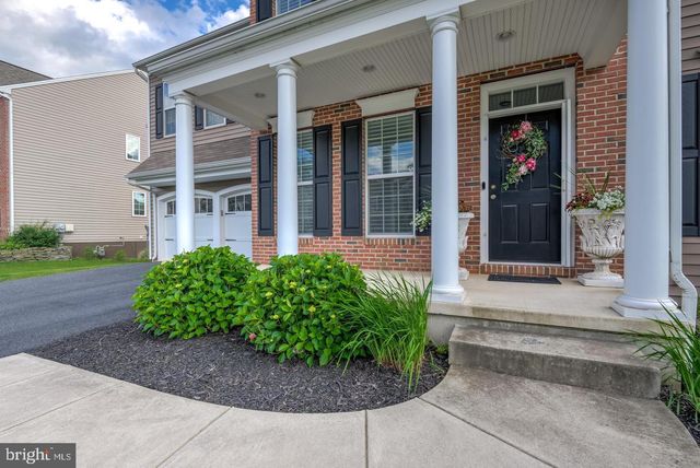 978 POWDER HORN DR, Hummelstown, PA 17036