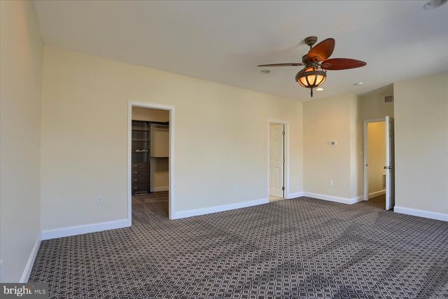 978 POWDER HORN DR, Hummelstown, PA 17036
