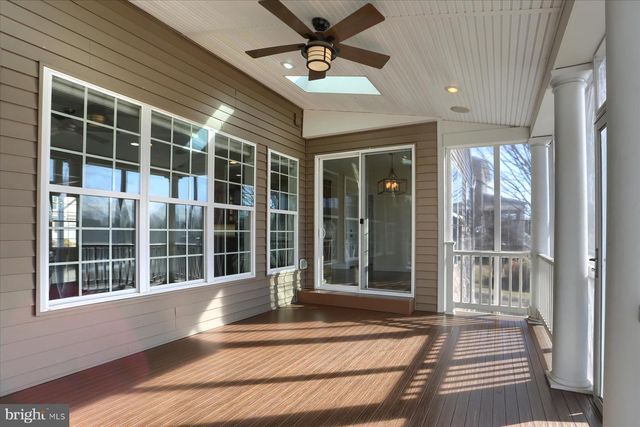 978 POWDER HORN DR, Hummelstown, PA 17036