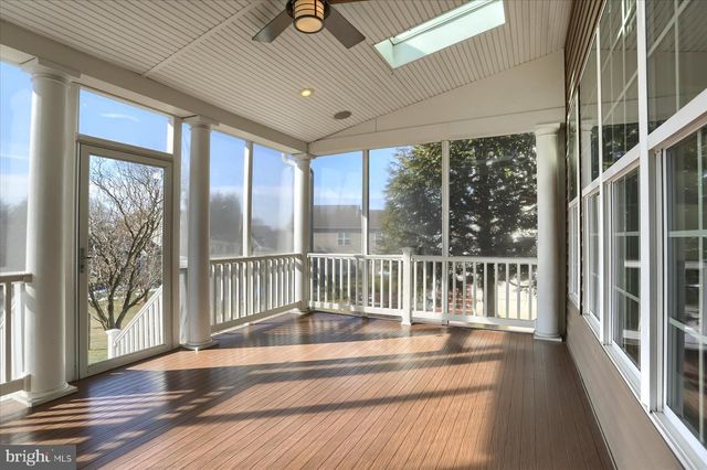 978 POWDER HORN DR, Hummelstown, PA 17036