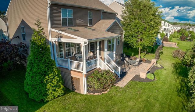 978 POWDER HORN DR, Hummelstown, PA 17036