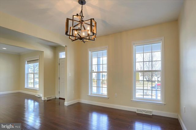 978 POWDER HORN DR, Hummelstown, PA 17036