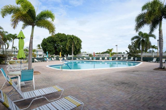 3402 Cynthia Lane 208, Lake Worth Beach, FL 33461