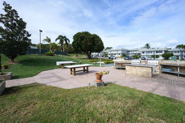 3402 Cynthia Lane 208, Lake Worth Beach, FL 33461