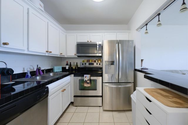 3402 Cynthia Lane 208, Lake Worth Beach, FL 33461