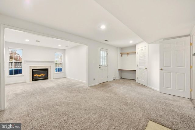 15115 GAFFNEY CIR, Gainesville, VA 20155