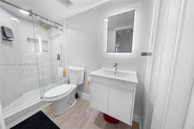 3530 Mystic Pointe Dr 1406, Aventura, FL 33180