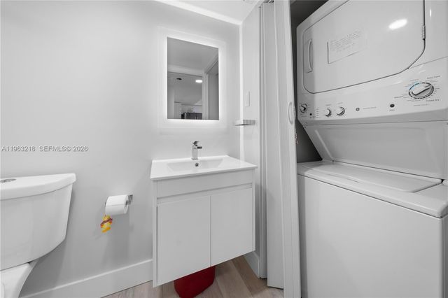 3530 Mystic Pointe Dr 1406, Aventura, FL 33180