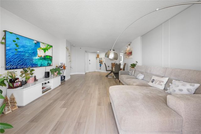 3530 Mystic Pointe Dr 1406, Aventura, FL 33180