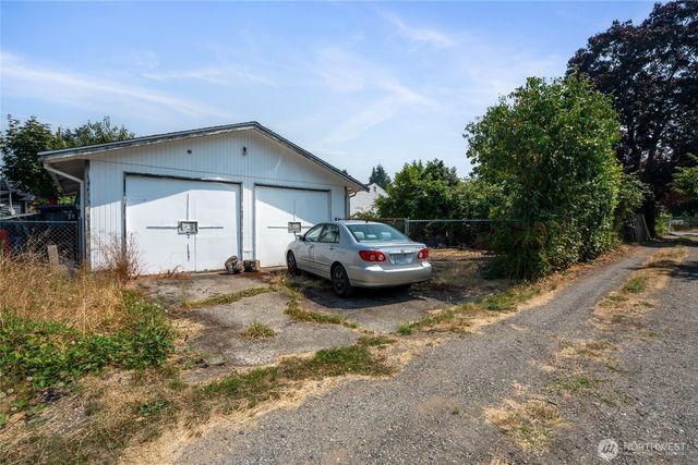 16639 35th Avenue S, Seatac, WA 98188