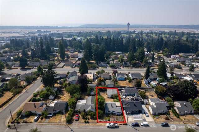 16639 35th Avenue S, Seatac, WA 98188