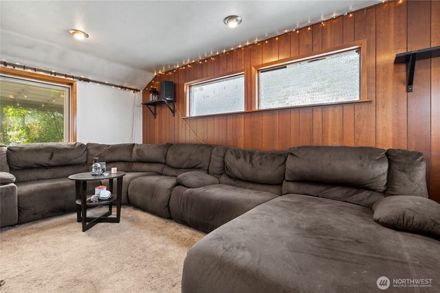 16639 35th Avenue S, Seatac, WA 98188