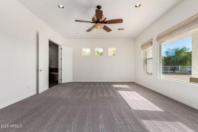 711 E CLOUD Road, Phoenix, AZ 85086