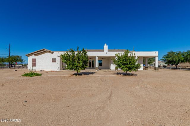 711 E CLOUD Road, Phoenix, AZ 85086