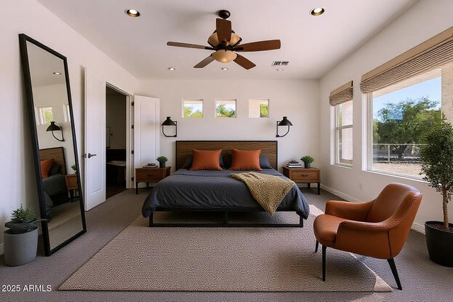 711 E CLOUD Road, Phoenix, AZ 85086