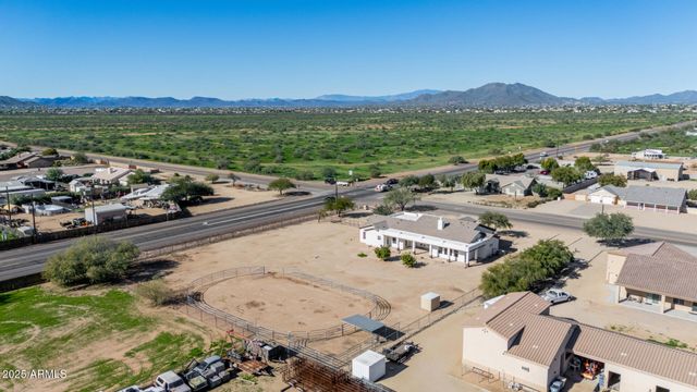 711 E CLOUD Road, Phoenix, AZ 85086