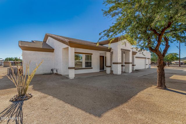 711 E CLOUD Road, Phoenix, AZ 85086