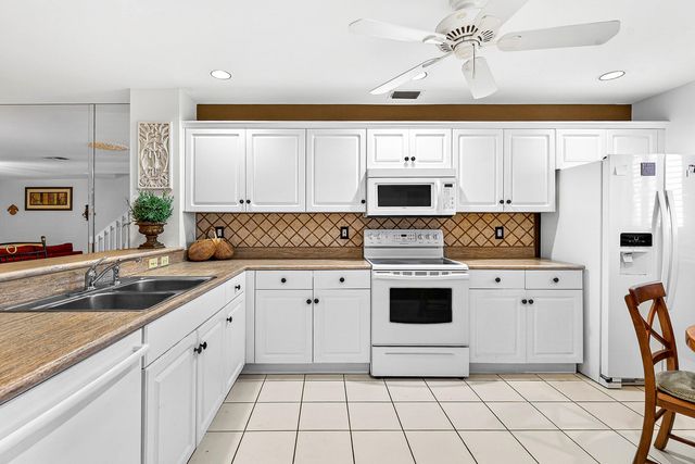 6163 SE Georgetown Place, Hobe Sound, FL 33455