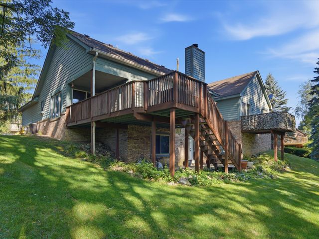 5220 Huron Hills Drive, Commerce Twp, MI 48382