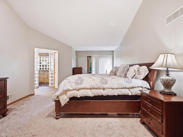 5220 Huron Hills Drive, Commerce Twp, MI 48382