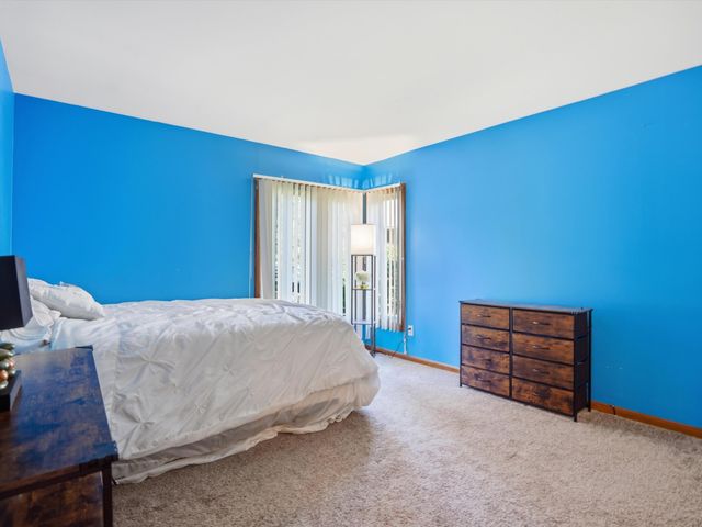 5220 Huron Hills Drive, Commerce Twp, MI 48382