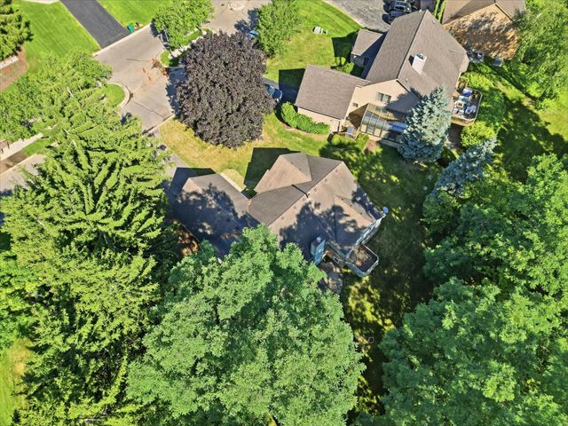 5220 Huron Hills Drive, Commerce Twp, MI 48382