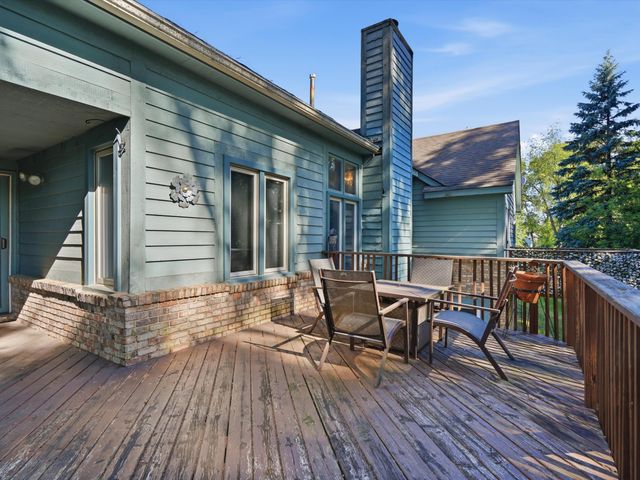5220 Huron Hills Drive, Commerce Twp, MI 48382