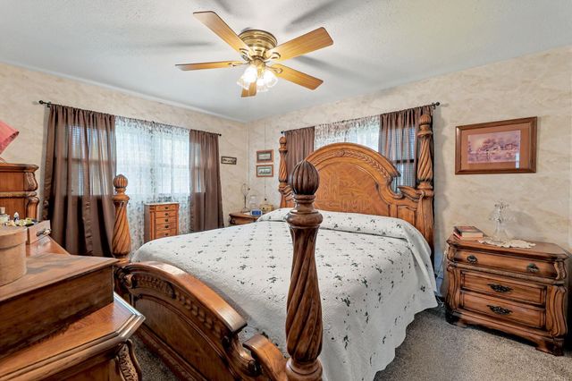 501 S Cheryl Ave, Wichita, KS 67209