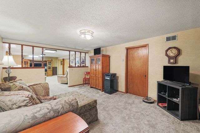 501 S Cheryl Ave, Wichita, KS 67209