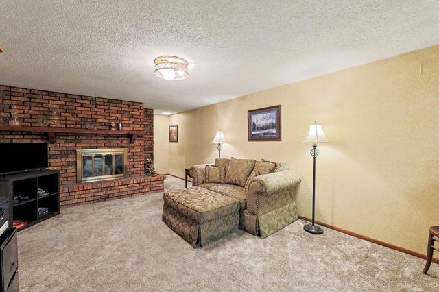 501 S Cheryl Ave, Wichita, KS 67209