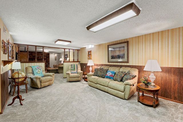 501 S Cheryl Ave, Wichita, KS 67209