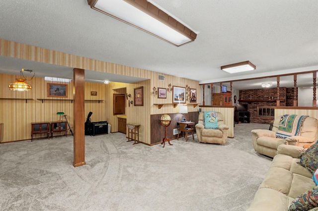 501 S Cheryl Ave, Wichita, KS 67209