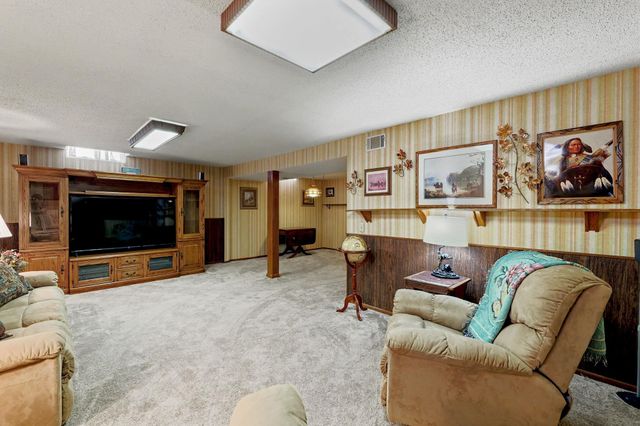 501 S Cheryl Ave, Wichita, KS 67209