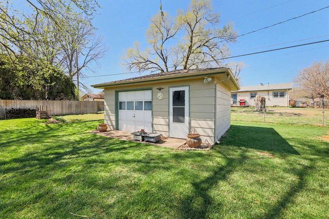 501 S Cheryl Ave, Wichita, KS 67209