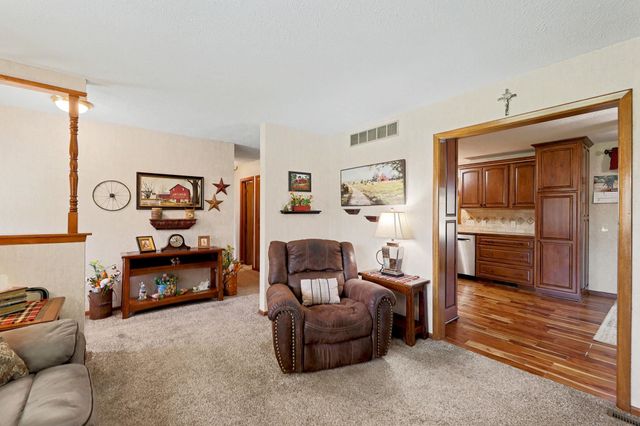 501 S Cheryl Ave, Wichita, KS 67209