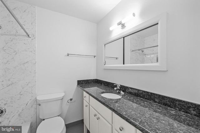 4205 BREEZEWOOD LN, Annandale, VA 22003