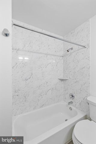 4205 BREEZEWOOD LN, Annandale, VA 22003