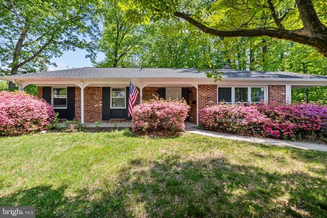 4205 BREEZEWOOD LN, Annandale, VA 22003