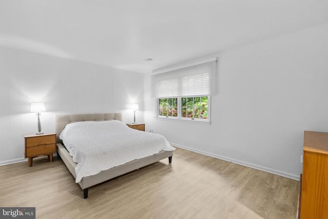 4205 BREEZEWOOD LN, Annandale, VA 22003