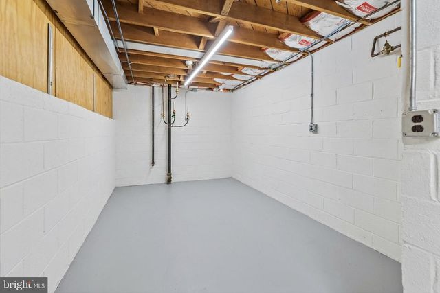 4205 BREEZEWOOD LN, Annandale, VA 22003